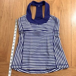 Lululemon tank size 6
